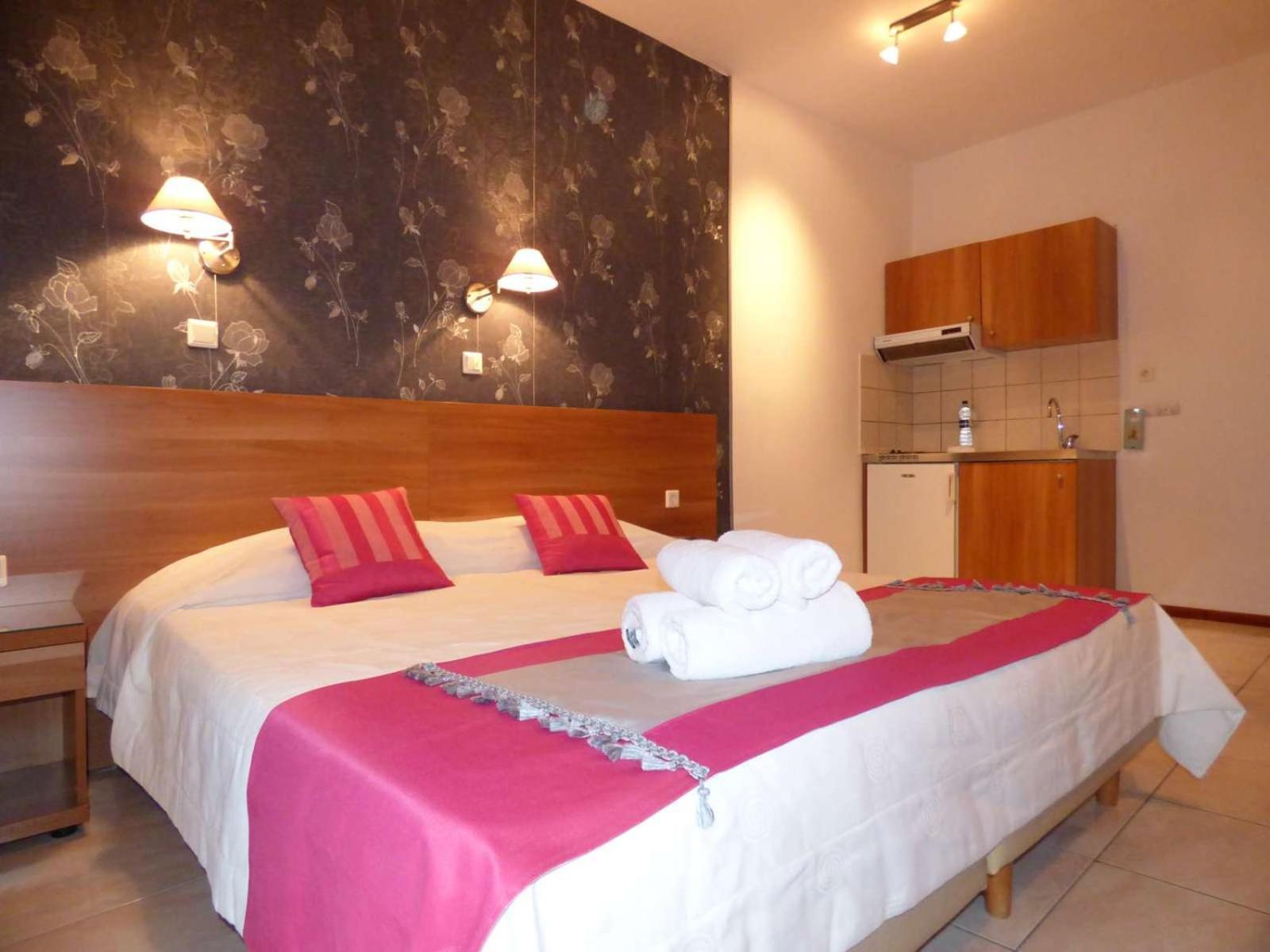 Aparthotel Nikos House Nikiti  Esterno foto